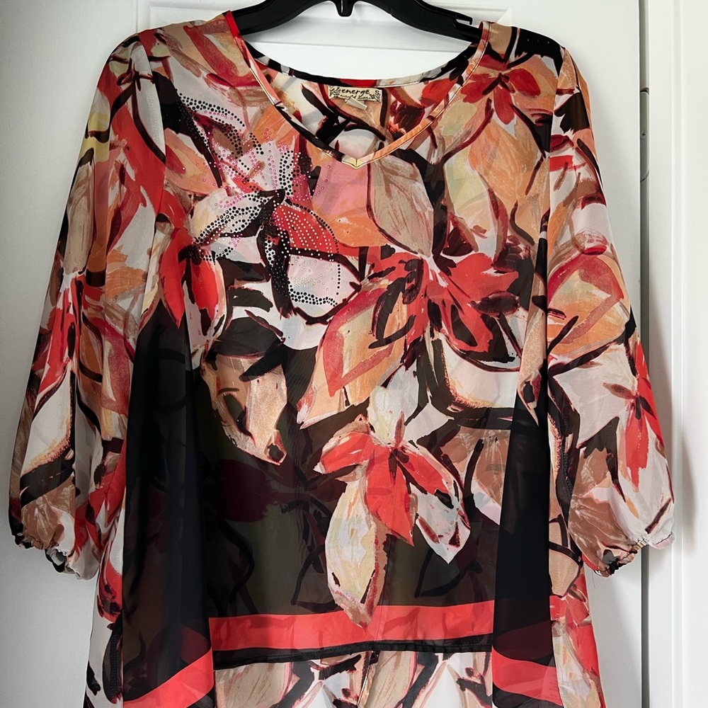 Energé World Wear - Small - Blouse